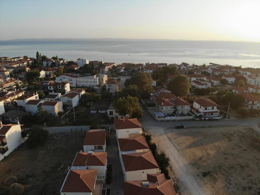 Orange Apartment Nikiti  Exterior photo